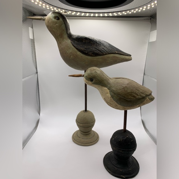 Other - A set of two wooden bird sculptures
